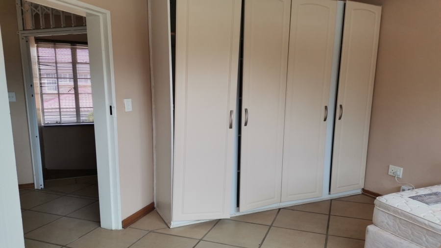 2 Bedroom Property for Sale in Potchefstroom North West